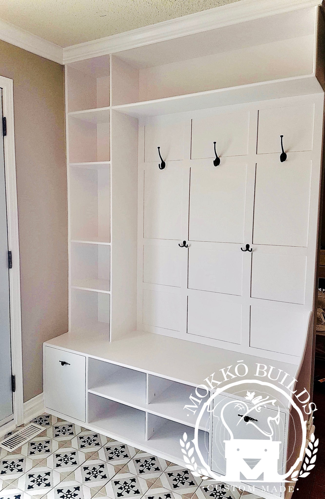 Drawer Bench & Stacked Cubbies